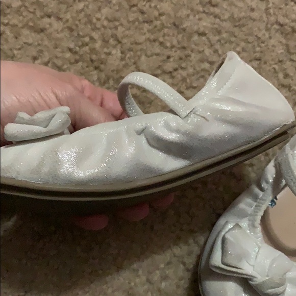 Tevolio bow metallic toddler flats size 8 - Picture 7 of 8